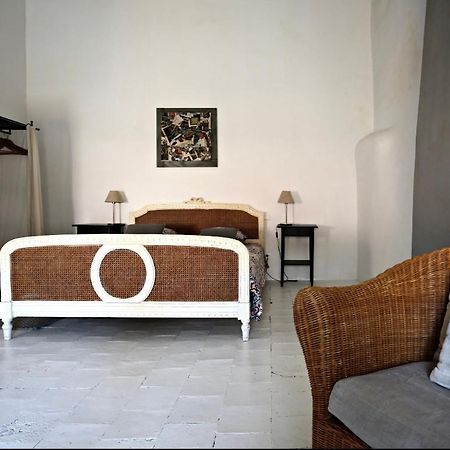 Les Chambres De La Villa Eugenie Lézignan-Corbières Екстериор снимка