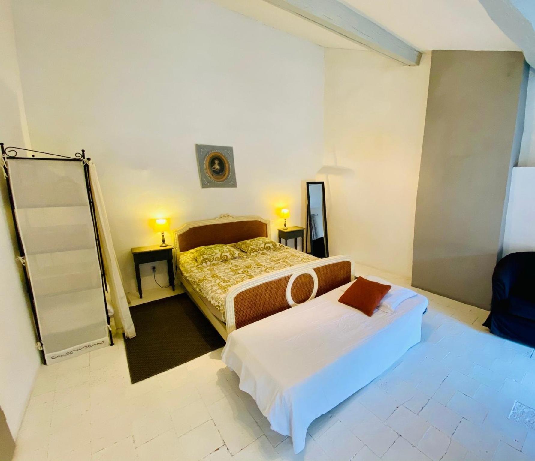 Les Chambres De La Villa Eugenie Lézignan-Corbières Екстериор снимка